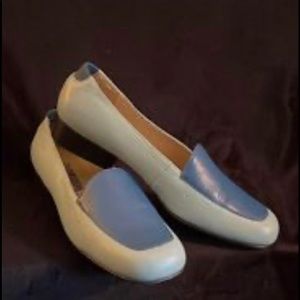 Coupt D'etat Womens 
2-Tone Blue Leather
Vintage 8.5 n